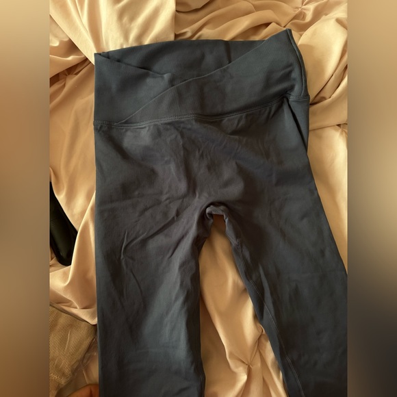 Blue Scrunch Butt Leggings - Picture 3 of 5